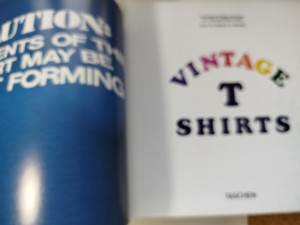 náhled knihy - vintage t shirt