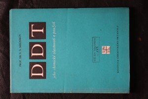 náhled knihy - DDT, jeho chemické vlastnosti a použití : s pojednáním E.A. Pokrovského: DDT jako insekticidní látka