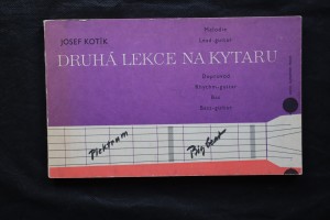 náhled knihy - Druhá lekce na kytaru melodie - doprovod - bas