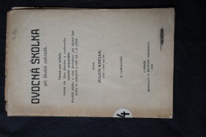 náhled knihy - Ovocná školka při školní zahradě