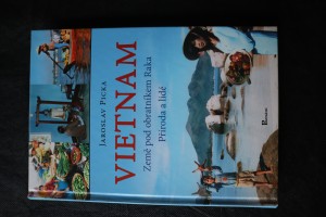 náhled knihy - Vietnam : země pod obratníkem Raka : příroda a lidé