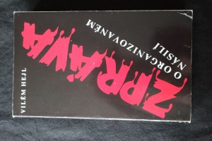 náhled knihy - Zpráva o organizovaném násilí