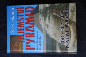 náhled knihy - Odkrytá tajemství pyramid : staroegyptské okultní znalosti o vesmíru a nesmrtelnosti : kdo, kdy a jak postavil pyramidy?, hvězdy jako božstva, přišel život z Nibiru?, kód pyramid