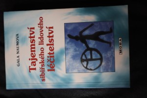 náhled knihy - Tajemství sibiřského lidového léčitelství : o magickém vědění šamanů z tajgy