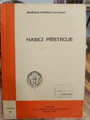 náhled knihy - Hasicí přístroje : technický popis a použití ručních a pojízdných hasicích přístrojů používaných v ČSSR