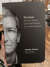 náhled knihy - Tim Cook : génius, který povznesl Apple na novou úroveň