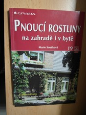 náhled knihy - Pnoucí rostliny na zahradě i v bytě
