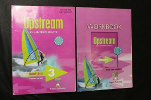 náhled knihy - Upstream. Pre-intermediate Student´s book + workbook